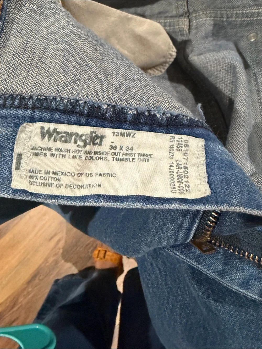 Wrangler Men's Blue Relaxed Fit Denim Jeans Cowboy Cut